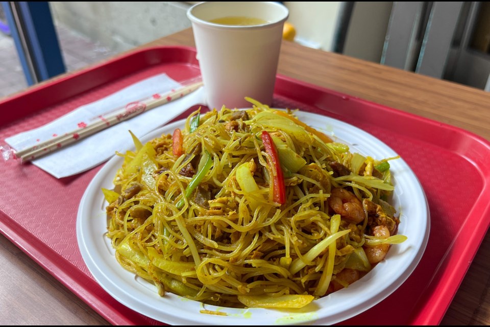Singapore Fried Noodles from Ming Fong Fast Food is one of the 2022 Critic's choice picks for the best dishes to seek out in Vancouver's historic Chinatown.