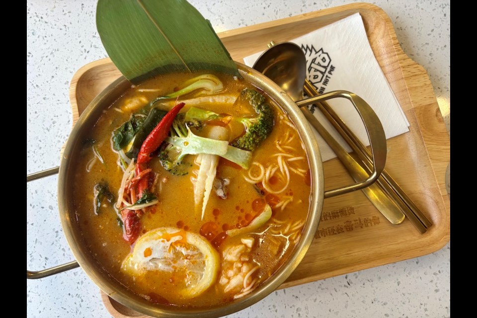 Super Thai Hot Pot has its first Vancouver location on Kingsway. The self-serve hot pot brand specializes in Thai-style Tom Yum broth and bowls are serve-yourself ingredients and pay-by-weight.