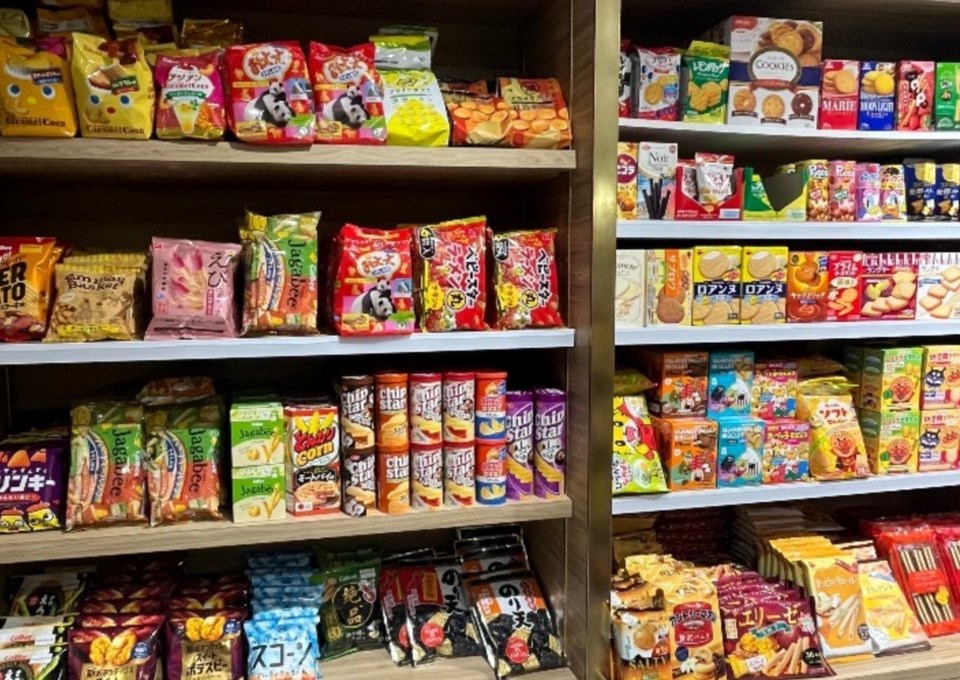thumbnail-daruma-snacks