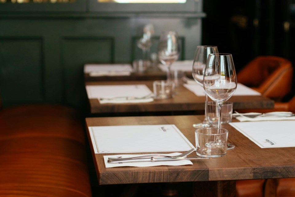 via-restaurant-dining-room-valeriya-1484516