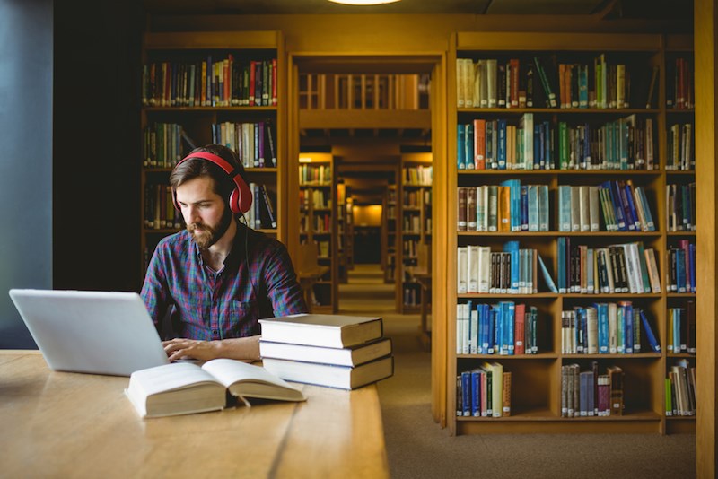 headphones-books-library