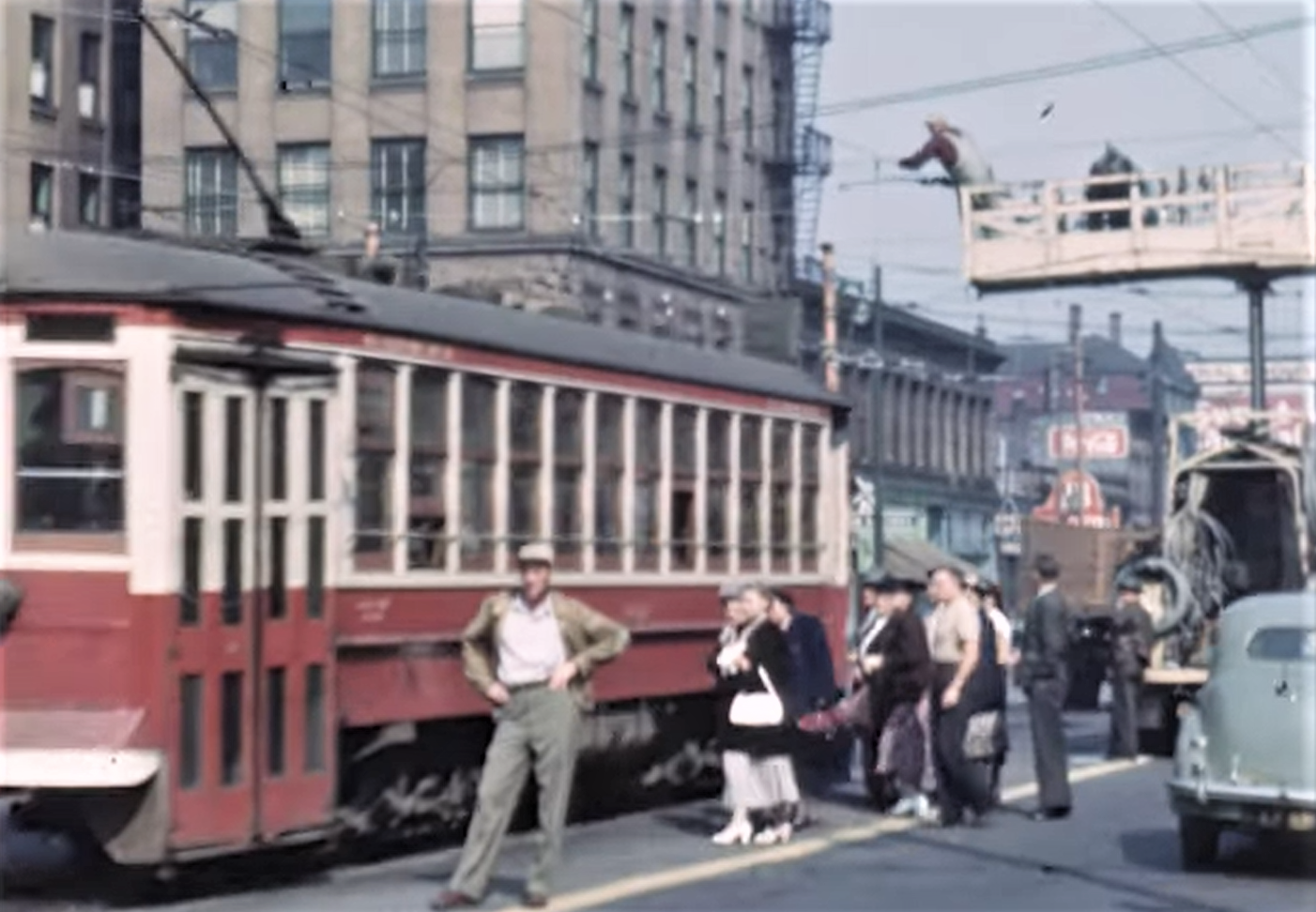 Watch: Here's what the streets of downtown Vancouver looked like over 70 years ago