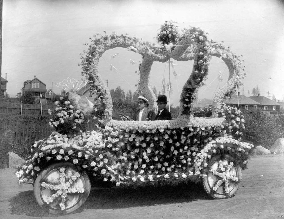 float-roses-flowers-car-vancouver-1928