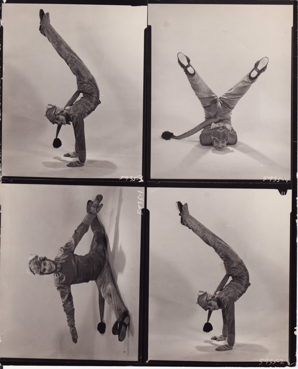 mary-as-leo-various-poses