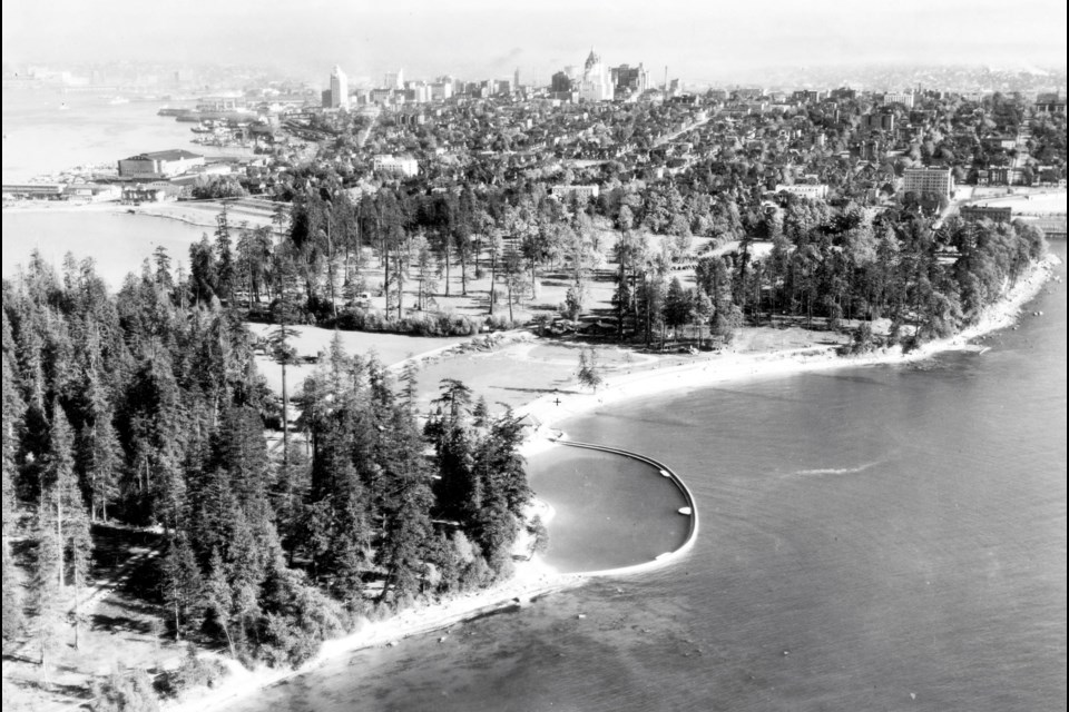 In the 1930s, Second Beach and Kitsilano had similar pools, just slightly separated from the ocean. The Second Beach facility has obviously been updated since then.
Reference code: AM54-S4-: Air P104