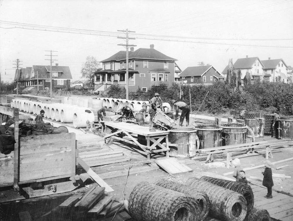 vancouver-archives-sewer-construction-1913