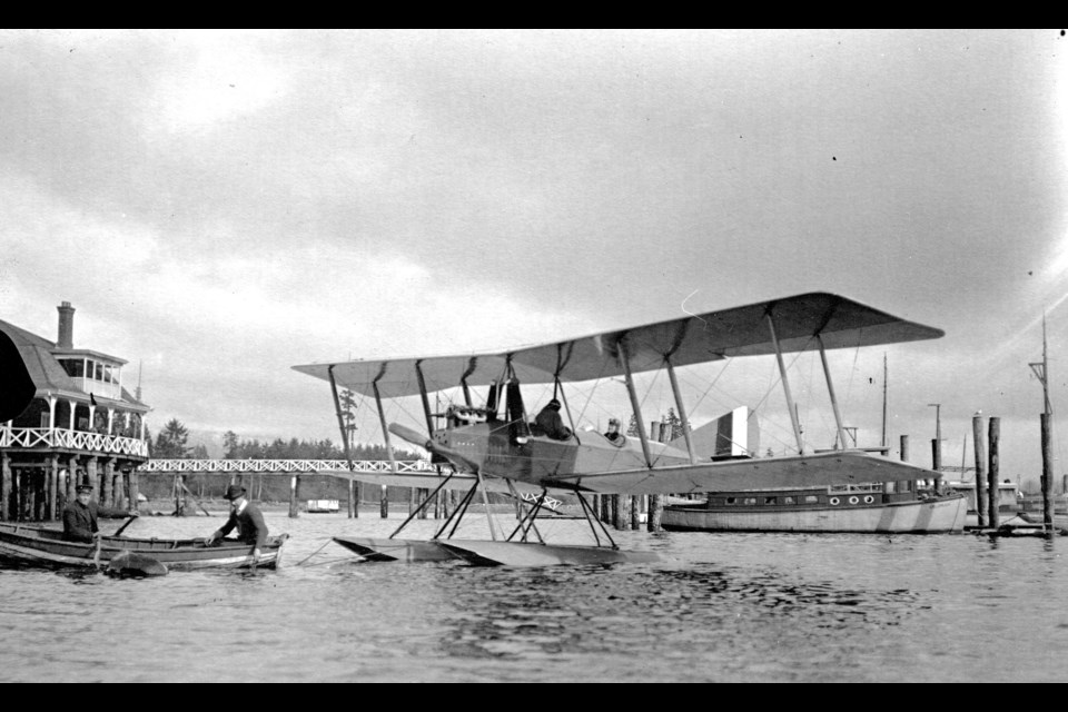 The first delivery of international airmail by William Boeing and a test pilot in Coal Harbour at the Vancouver Rowing Club.
Reference code: AM54-S4-Trans P44