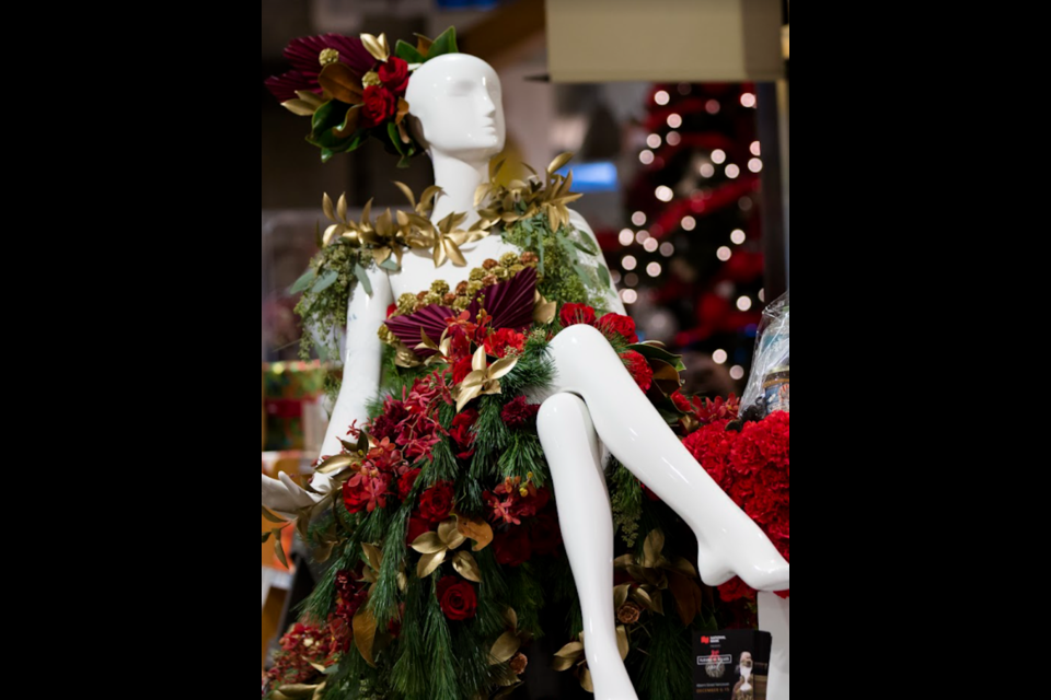 Presented by the National Bank of Canada, Fleurs de Villes NOËL will return to the city from Dec. 10 to Dec. 19, 2021, to showcase holiday creations. 
