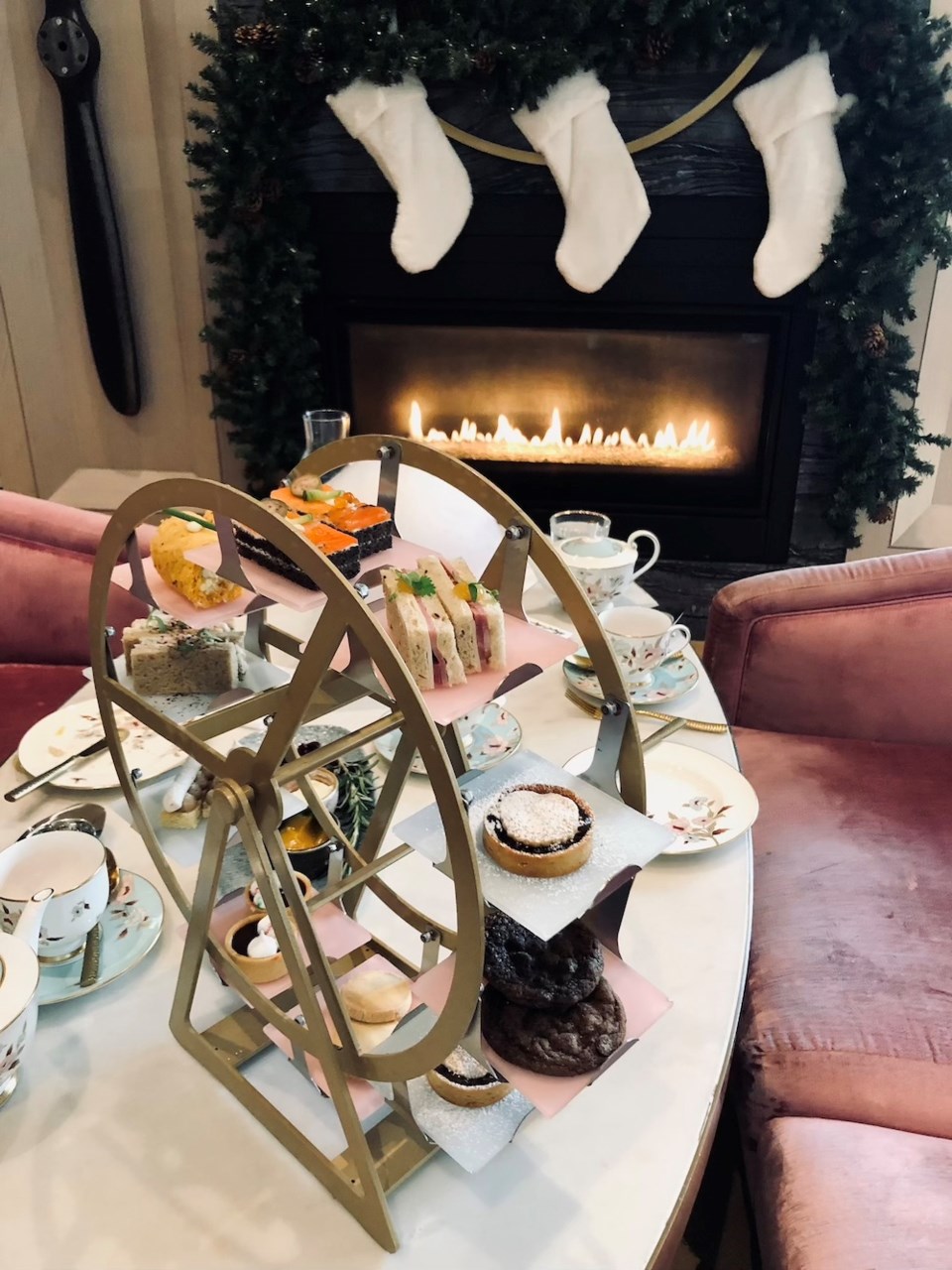 h-tasting-lounge-festive-afternoon-tea