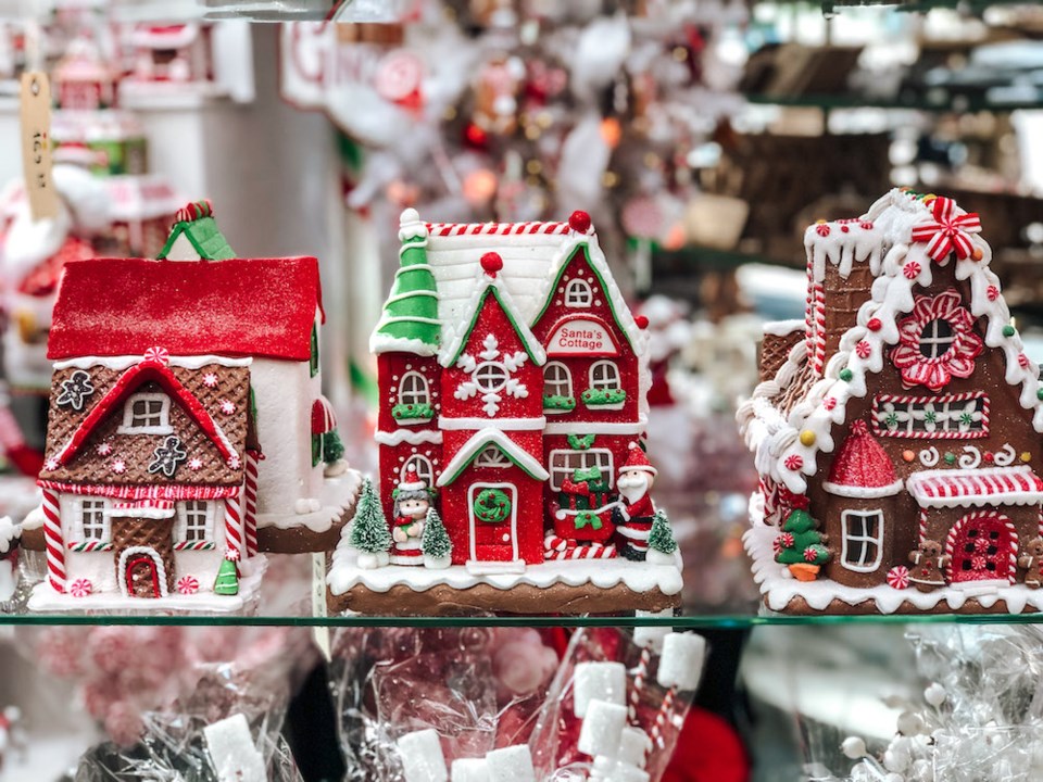 potters-christmas-store-gingerbread