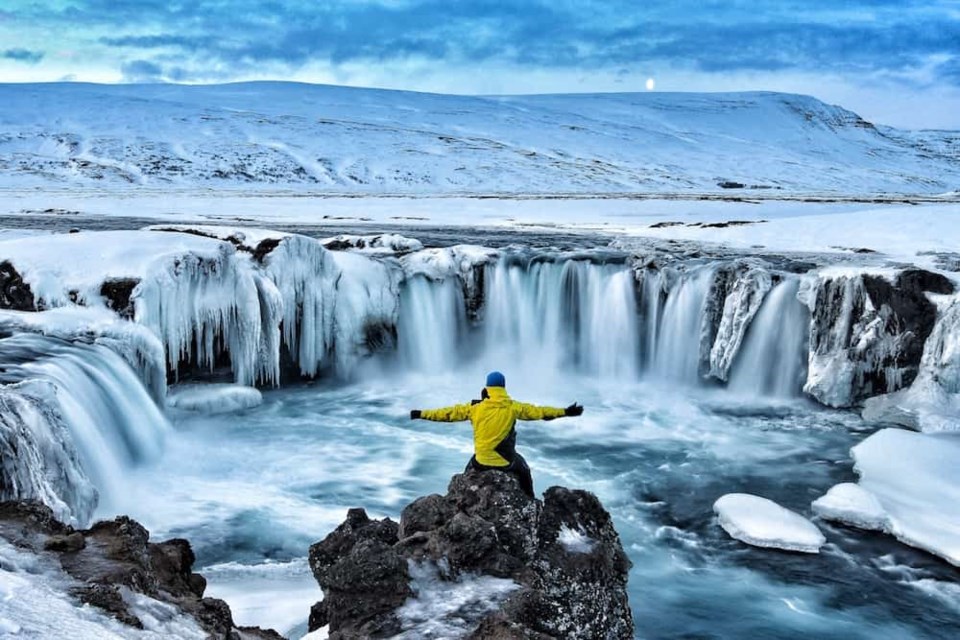 trips to iceland from vancouver