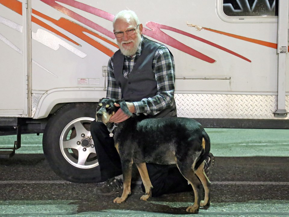 larry-campbell-and-dog