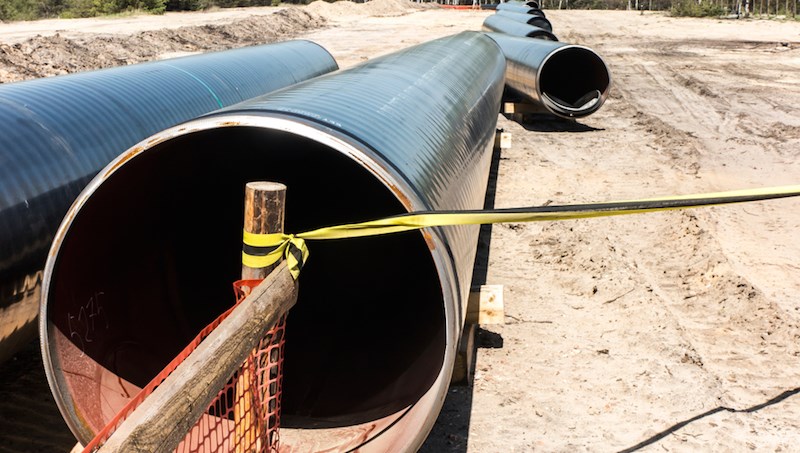 lng-pipeline-construction