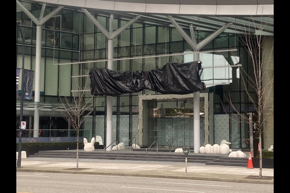 The Trump name has officially been removed from its resting place on a statuesque Vancouver hotel for roughly the past four years.