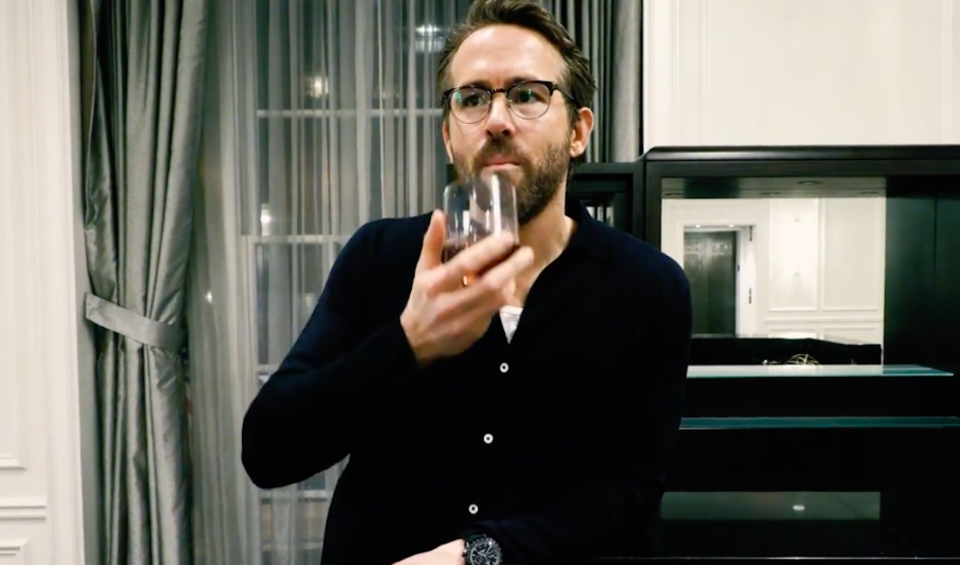 ryan-reynolds-aviation-gin-bartenders.jpg