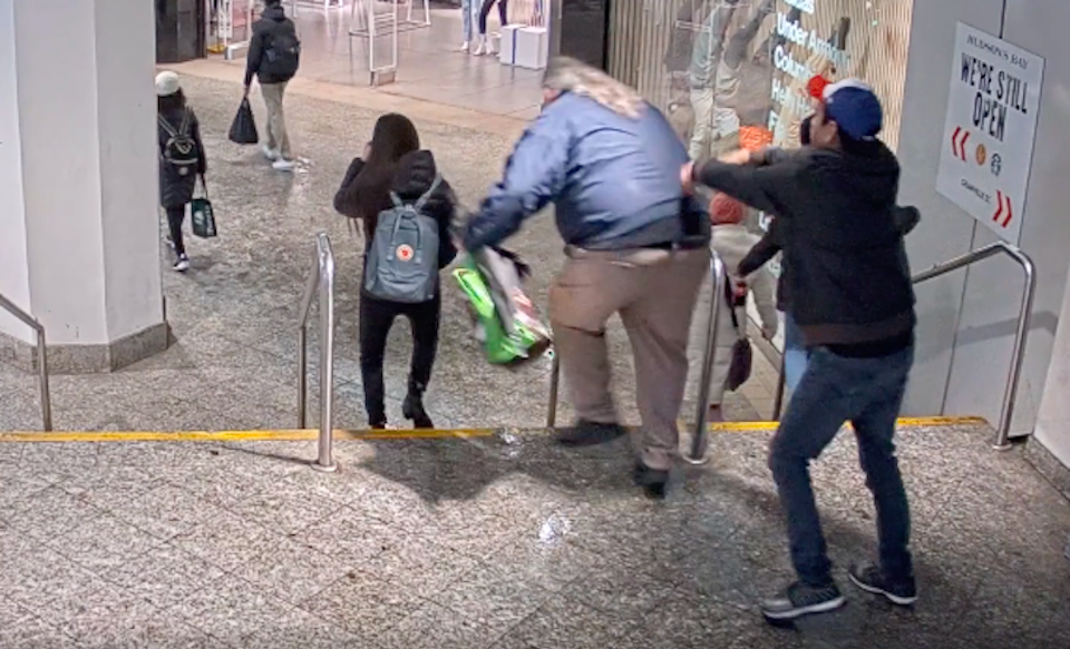 suspect-pushes-man-downstairs-vancouver-skytrain-station-granville.jpg