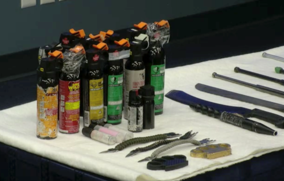 vancouver police neighbourhood response team weapons recovered