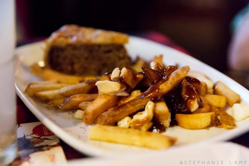 poutine-tourtiere-festival-du-bois-db