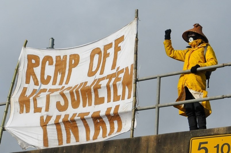 rail-blockade protesters