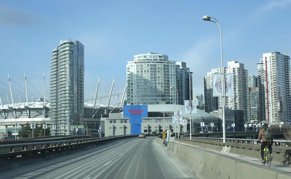 rogers-arena-viaduct