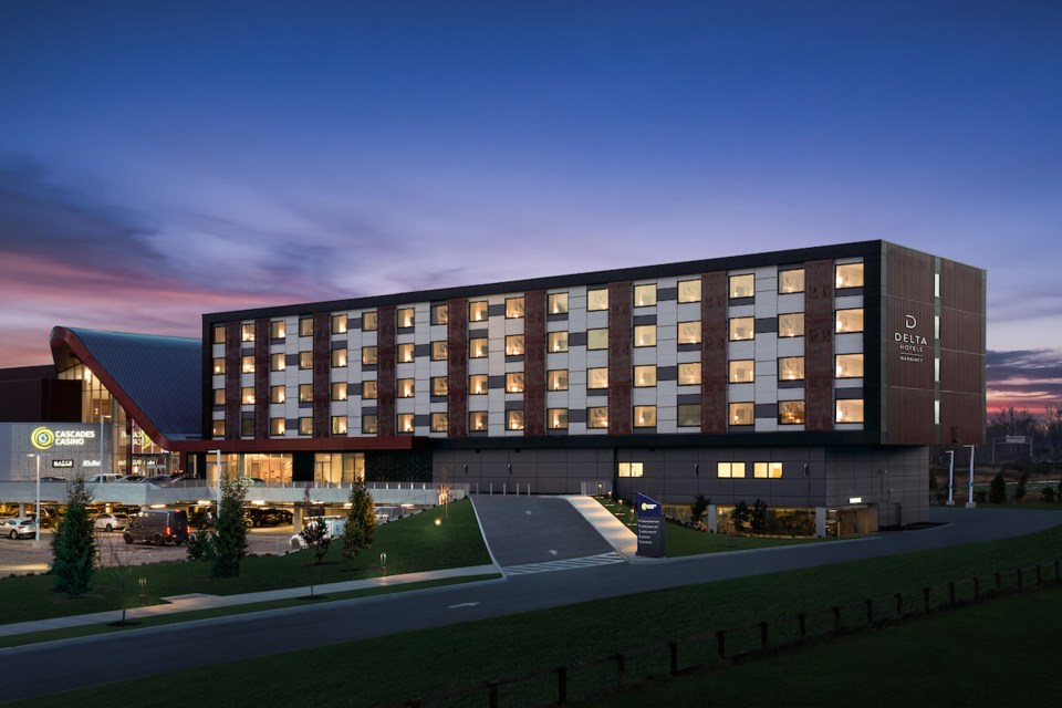 delta-hotels-by-marriott-vancouver-delta-1