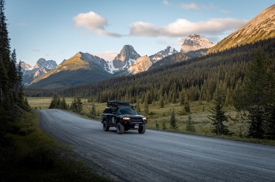 pacific-backroader-rockies