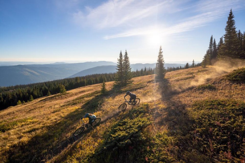 sun-peaks-biking