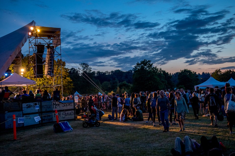 vancouver-folk-music-festival-3