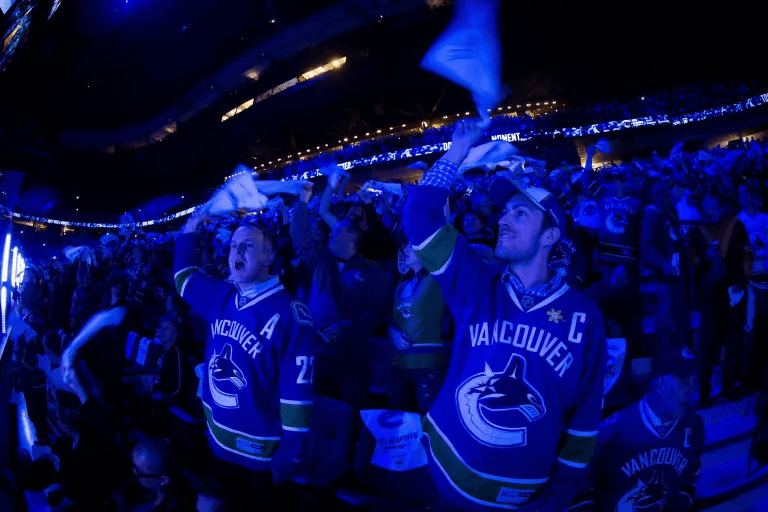 canucks-fans-playoffs-darryl-dyck-cp