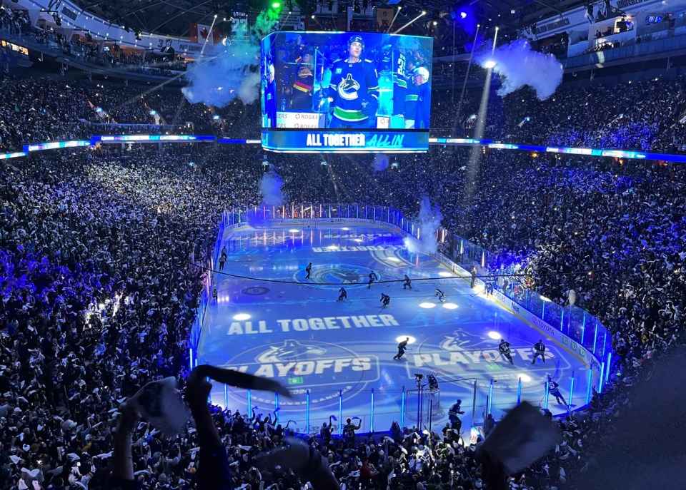 canucks-in-blue
