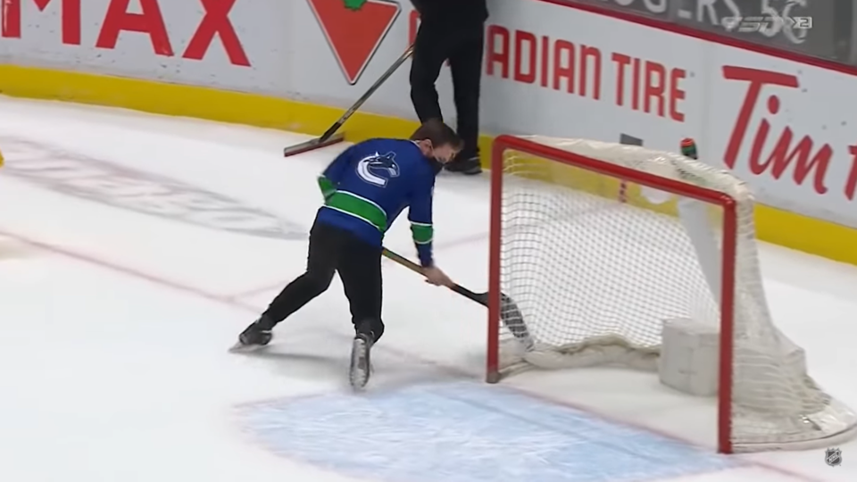 CanucksCleaner3