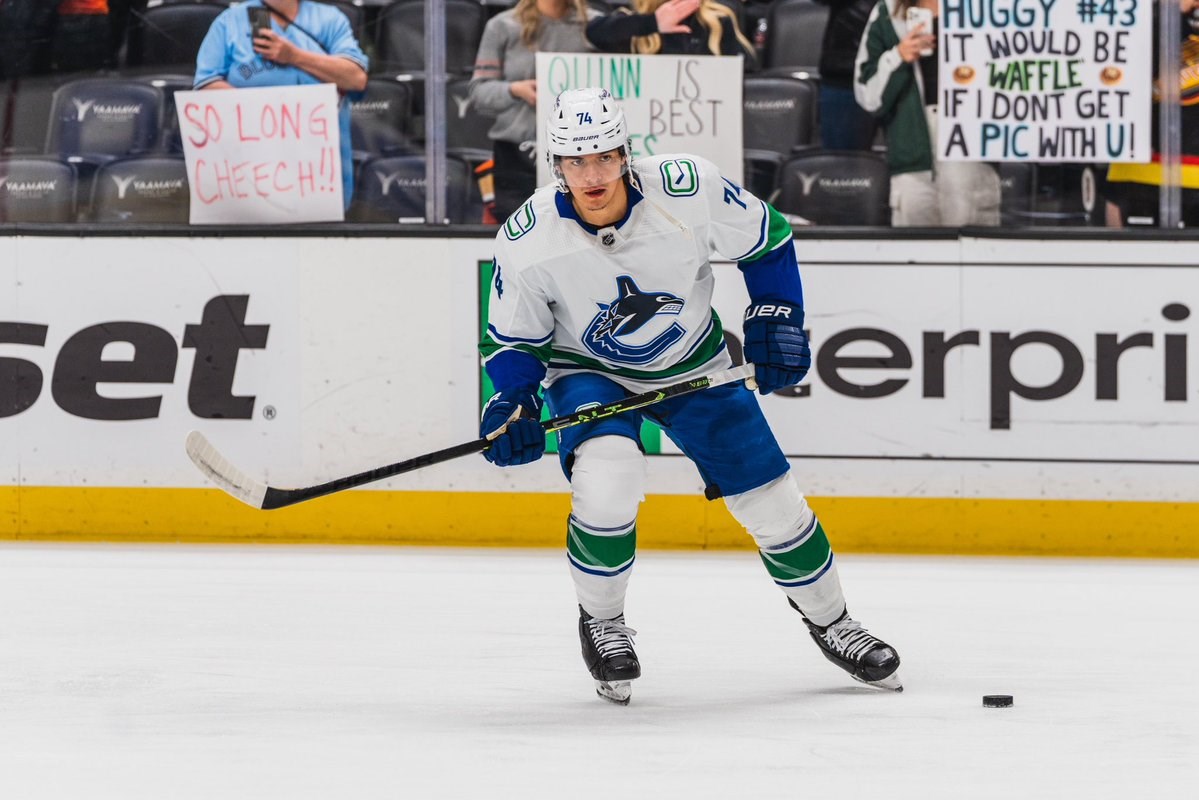 Report: Pending Vancouver Canucks RFA Ethan Bear to have shoulder surgery -  Daily Faceoff