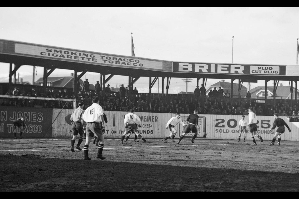 Two teams play soccer in Vancouver in 1930.
Reference code: AM1535-: CVA 99-6652