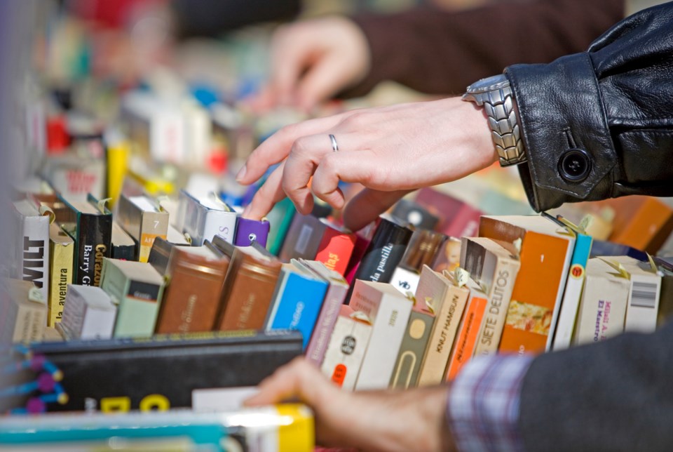 bookstore-stock-photo