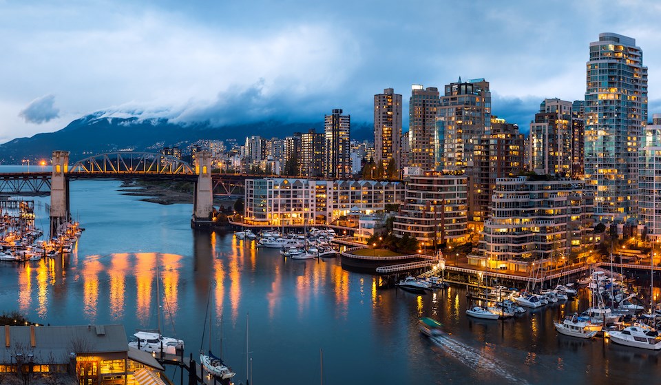 downtown-vancouver-harbour-water