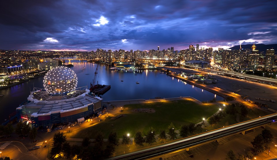 downtown-vancouver-science-world-night