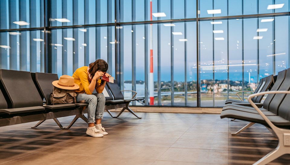 frustrated-woman-airport