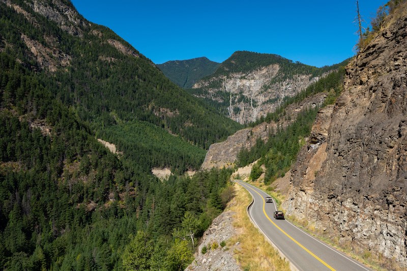 mountain-highway-bc-driving