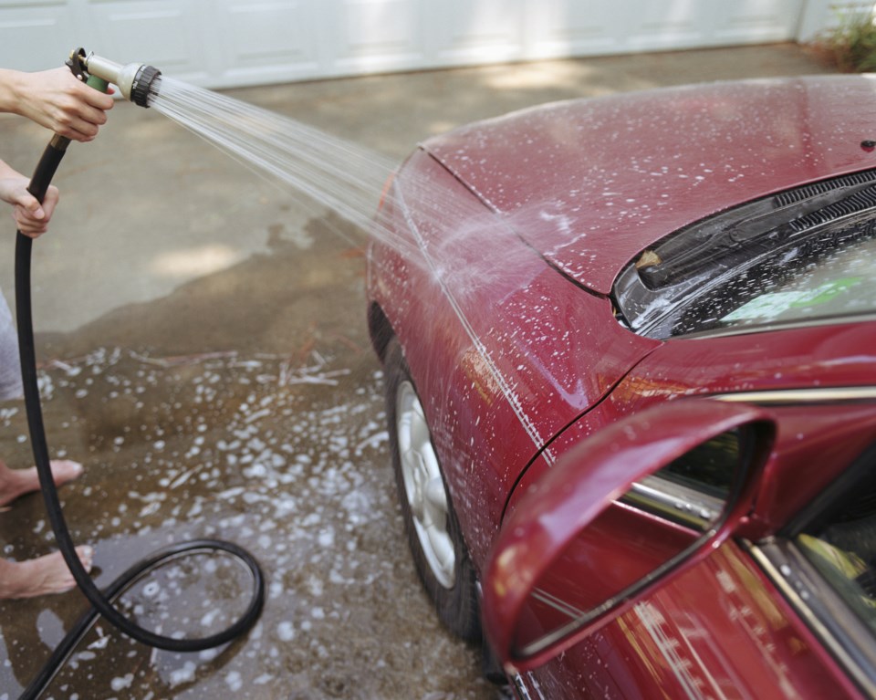 washing-car-driveway