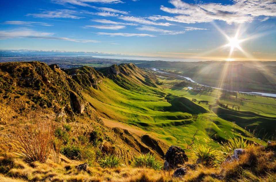 te-mata-peak-hawkes-bay-new-zealand