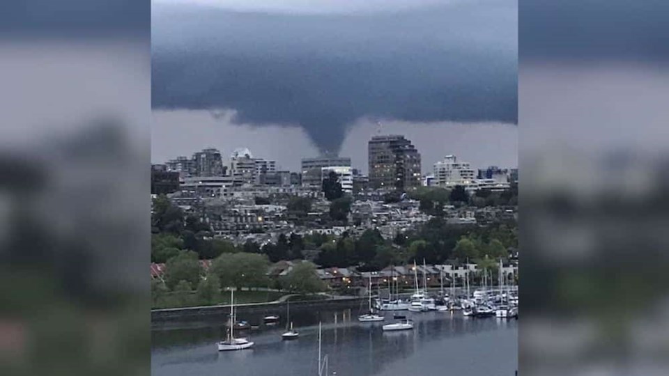 tornado-cloud-over-river