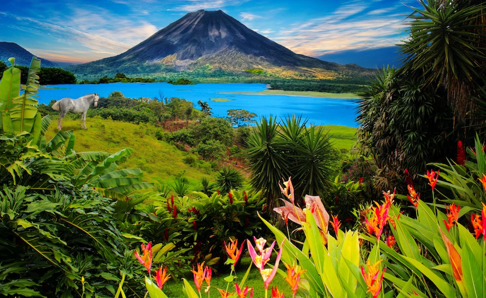 costa-rica-volcano-travel-vancouver-flights-yvr