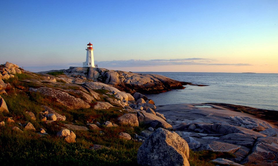 halifax-nova-scotia-lighthouse-ocean