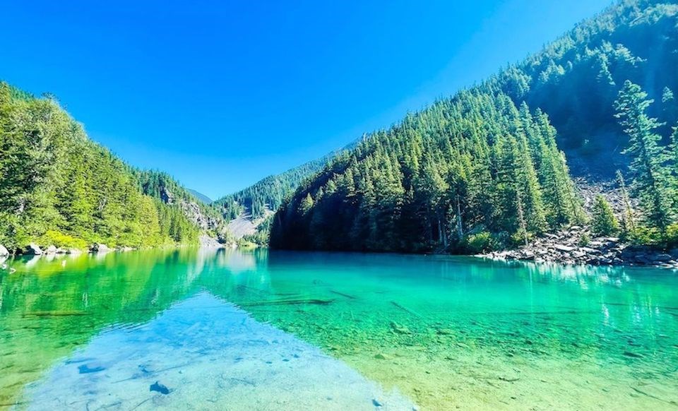 Lindeman Lake is in Chilliwack Lake Provincial Park and offers stunning green-blue waters.