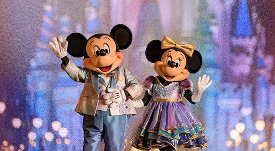 mickey-mouse-and-minnie-mouse