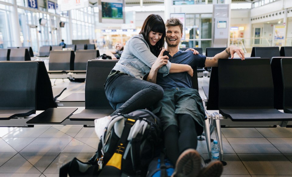 people-happy-airport