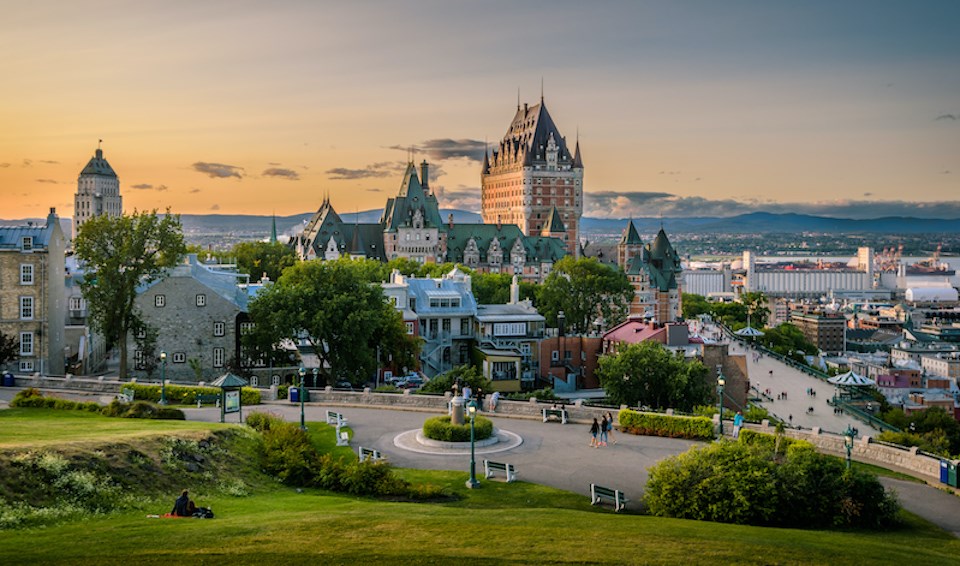 quebec-city-vancouver-flights-yvr