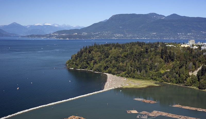 skinny-dipping-wreck-beach-vancouver-2021