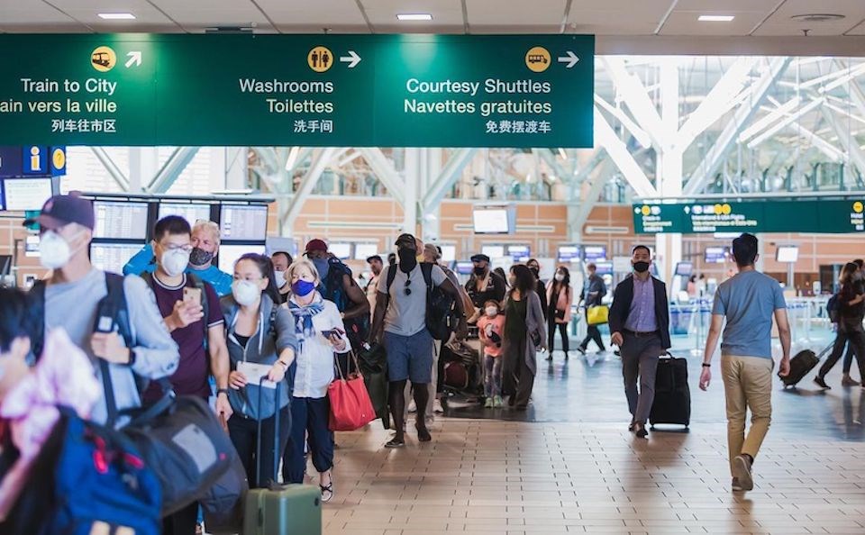 vancouver-flights-airport-security-glitch-yvr-delays