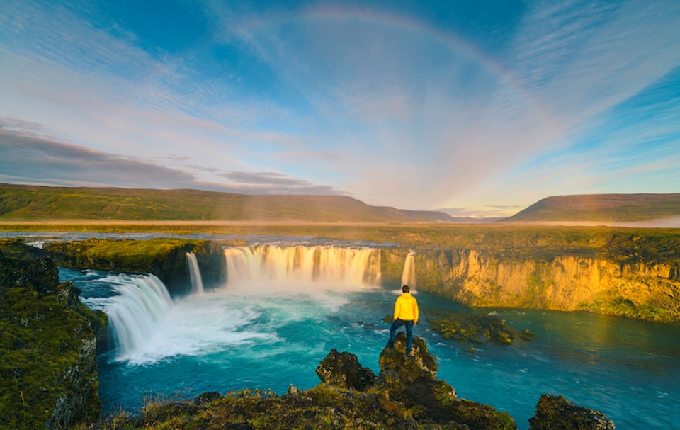 vancouver-iceland-flight-cheap-february-2024
